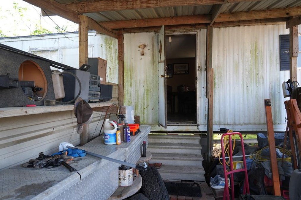 25837 Almarie Dr, Roman Forest TX 77357-6809 exterior