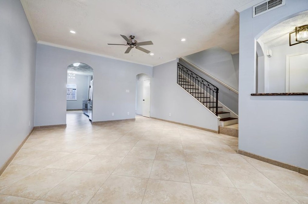 3742 Lake St, Houston TX  77098-5522 exterior