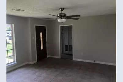 306 Tennyson Street, San Leon, TX 77539 - Photo 3