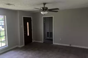 306 Tennyson St, San Leon, TX 77539 - Photo 3