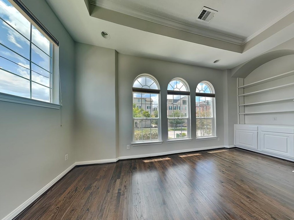 2215 Commonwealth St, Houston TX  77006-1807 exterior