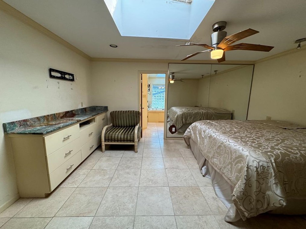 5747 Jackwood, Houston TX  77074-7737 exterior