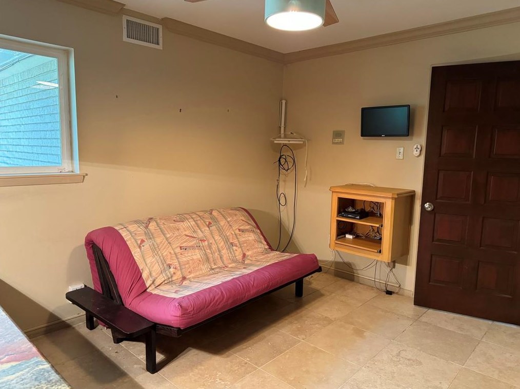 5747 Jackwood, Houston TX  77074-7737 exterior