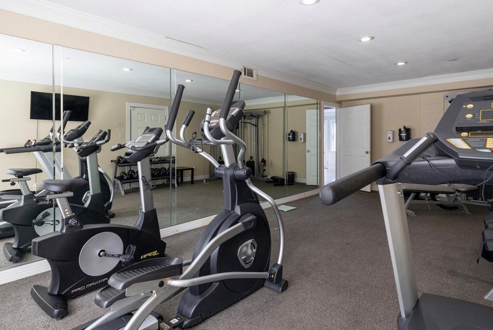 9407 Westheimer Rd, Houston TX 77063-3430 exterior