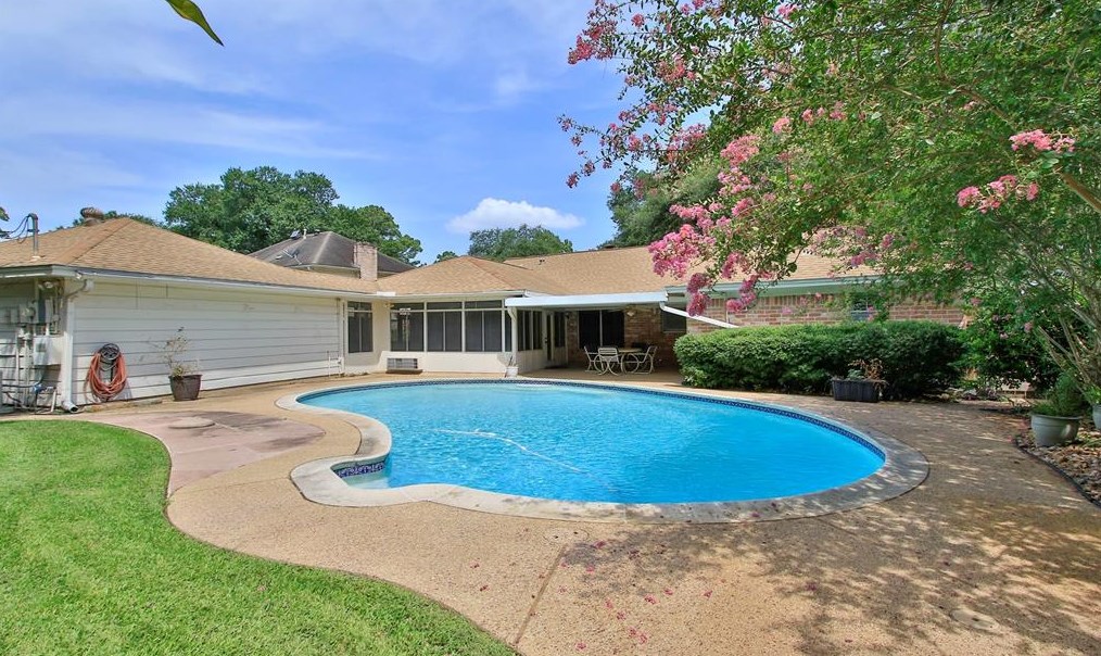 3815 Stillview Dr, Houston TX  77068-2917 exterior