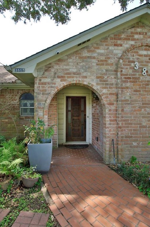 3815 Stillview Dr, Houston TX  77068-2917 exterior