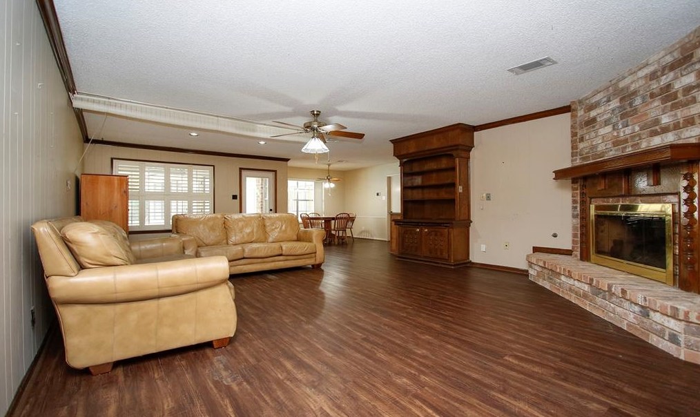 3815 Stillview Dr, Houston TX  77068-2917 exterior
