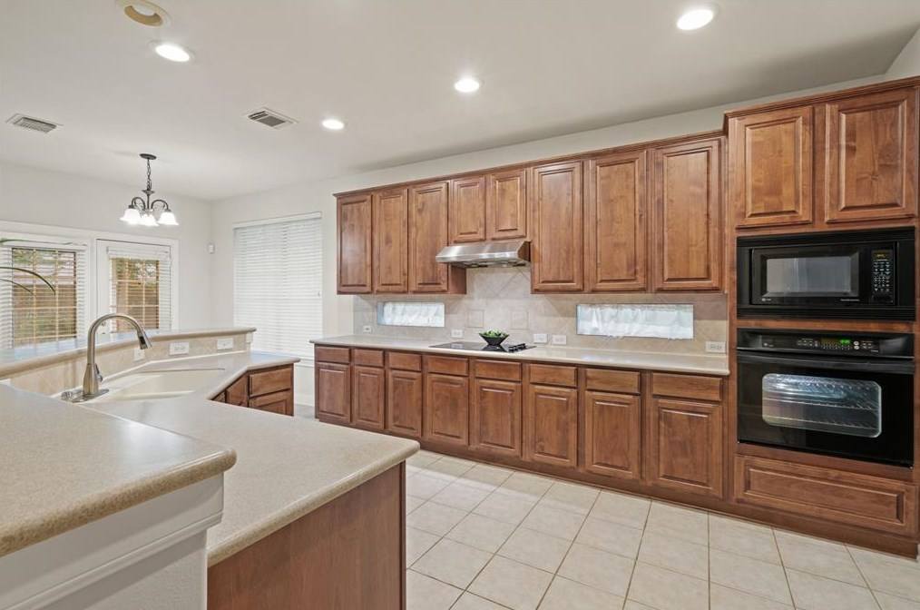 1778 Lakeside Enclave Dr, Houston TX  77077-1688 exterior