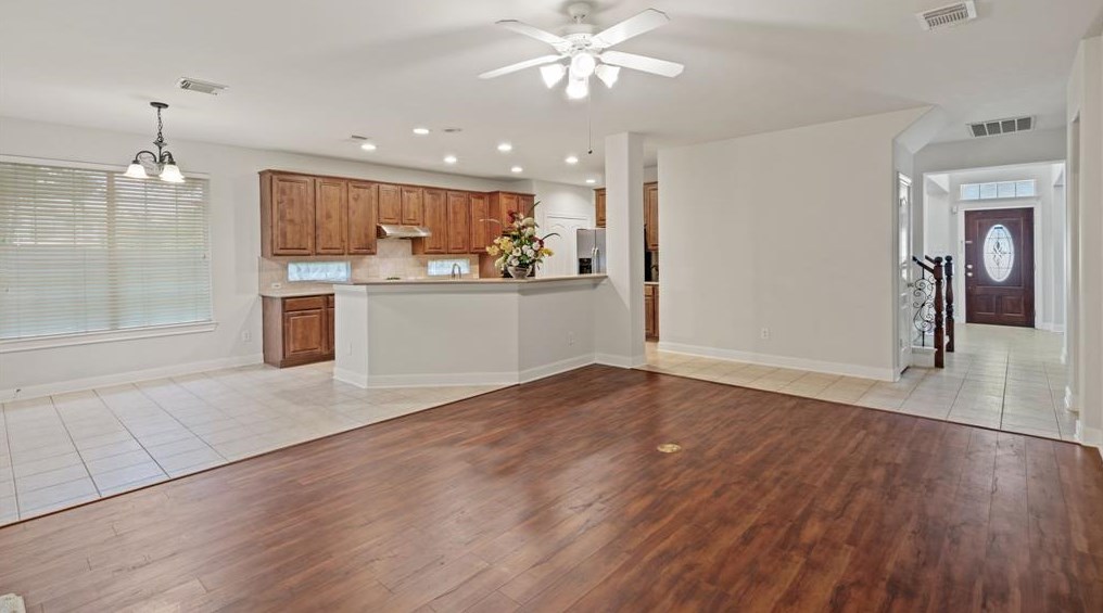 1778 Lakeside Enclave Dr, Houston TX  77077-1688 exterior