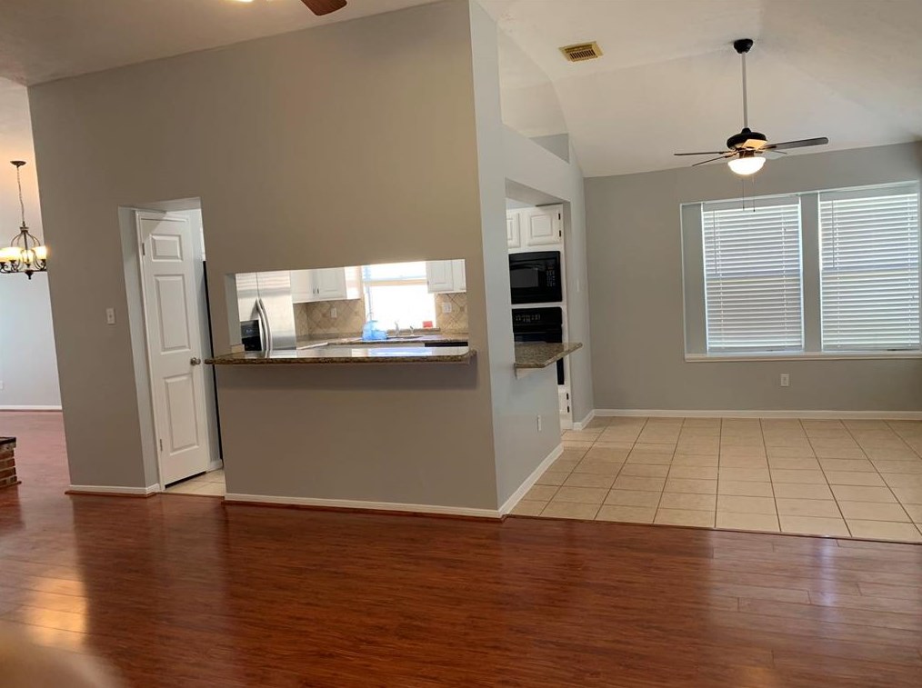 3111 Lazy Brook Dr, Sugar Land TX  77479-1838 exterior