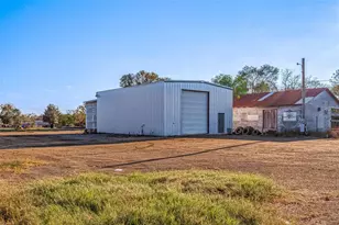 100 Mulcahy St, Damon, TX 77430 - Photo 5