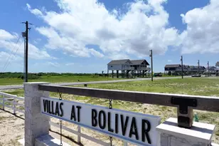 1025 Sunset Circle W, Crystal Beach, TX 77650 - Photo 5