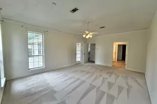 302 Buckingham Dr, Port Neches, TX 77651 - Photo 21