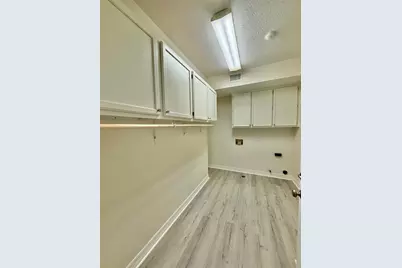 302 Buckingham Drive, Port Neches, TX 77651 - Photo 19