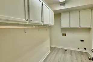 302 Buckingham Dr, Port Neches, TX 77651 - Photo 19