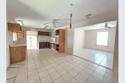 900 Mariner Street, Sargent, TX 77414 - Photo 3
