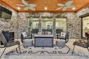 2711 Constantine St, New Caney, TX 77357 - Photo 5