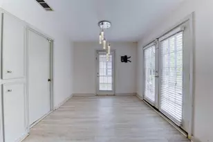 4018 Woodshire St, Houston, TX 77025 - Photo 13