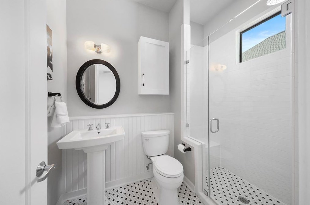 18734 Prince William Ln, Houston TX  77058-4227 exterior