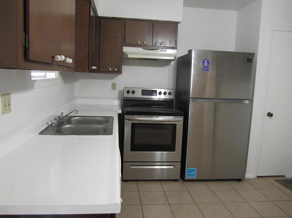 11231 Glenwolde Dr, Houston TX  77099-2015 exterior