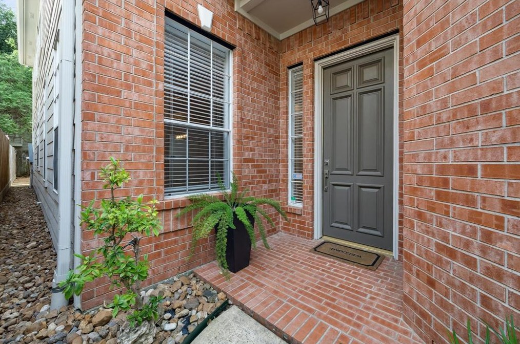5115 Gibson St, Houston TX  77007-5214 exterior
