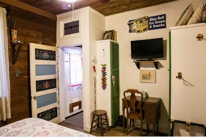 12400 E Texas Street, Burton, TX 77835 - Photo 17