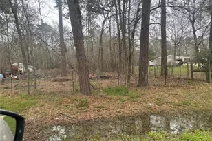 668 County Rd 647, Dayton, TX 77535 - Photo 1