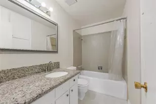 1805 Briar Oaks Dr, Bryan, TX 77802 - Photo 17