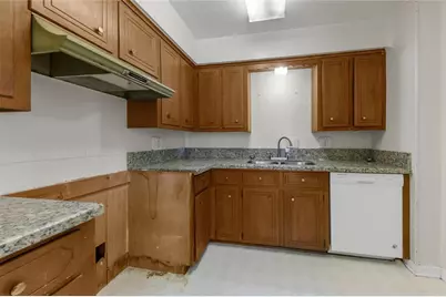 1805 Briar Oaks Drive, Bryan, TX 77802 - Photo 9