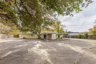 1805 Briar Oaks Dr, Bryan, TX 77802 - Photo 23