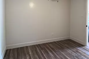 201 Eastwood St #S2, Houston, TX 77011 - Photo 7