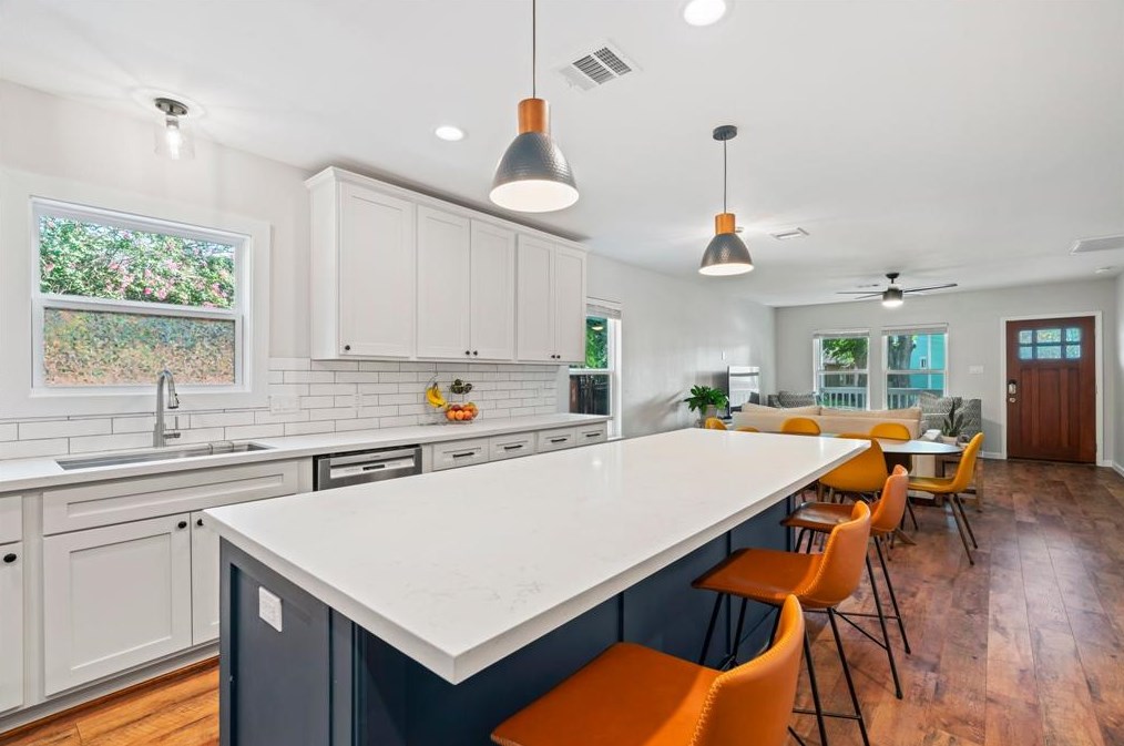 1553 Elliott St, Houston TX  77023-3673 exterior