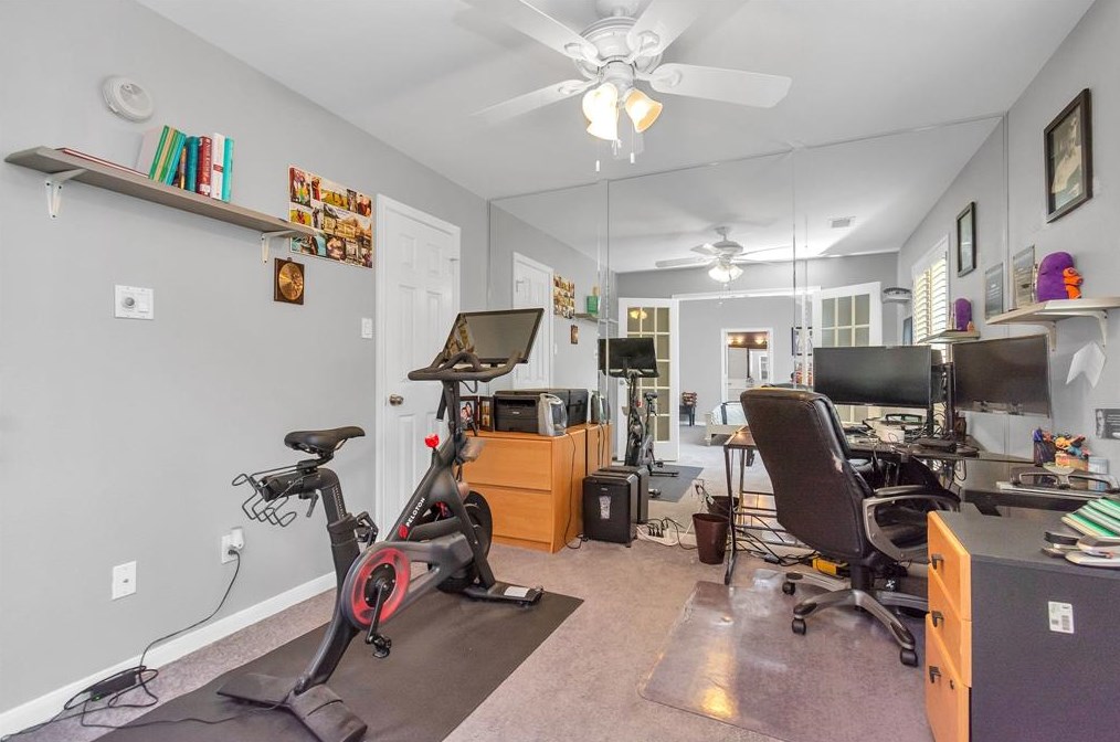 1303 Raintree Cir, Sugar Land TX  77479-4009 exterior
