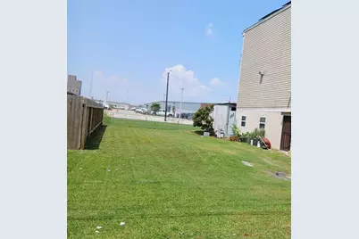 413 29th Street, Galveston, TX 77550 - Photo 1