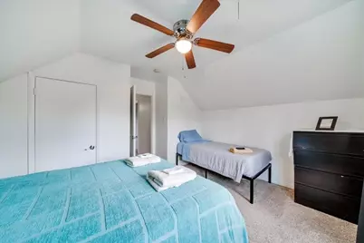 8001 Briarwood Lane, Austin, TX 78757 - Photo 23