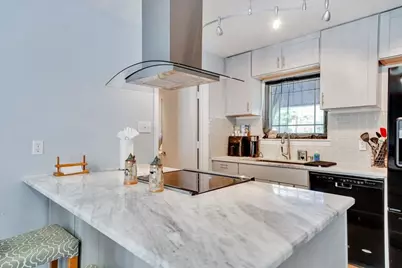 8001 Briarwood Lane, Austin, TX 78757 - Photo 11