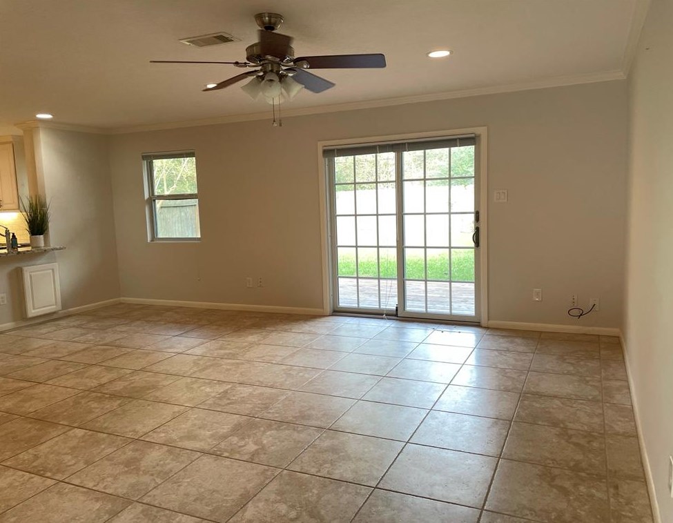 8627 Mcavoy Dr, Houston TX  77074-7307 exterior