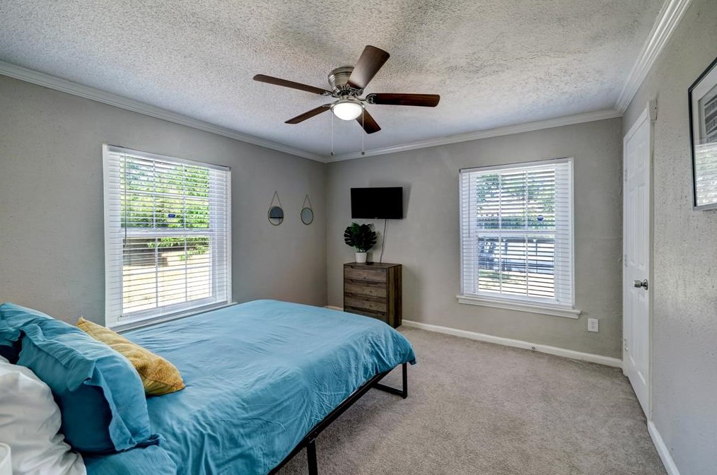 6618 Burkett St, Houston TX  77021-2325 exterior
