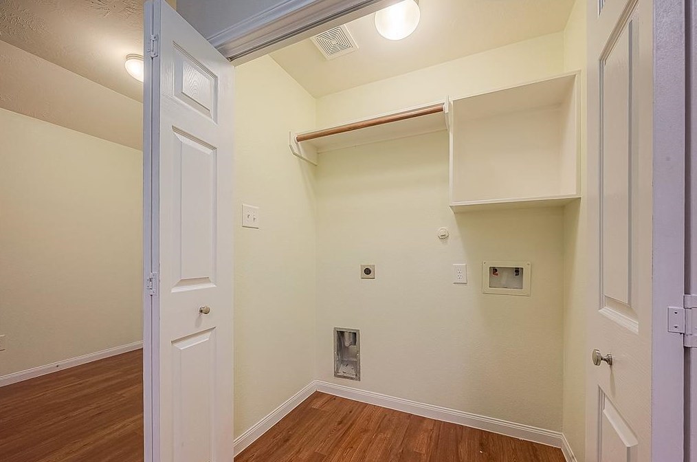 22258 Queenbury Hl Dr, Houston TX  77073-5685 exterior