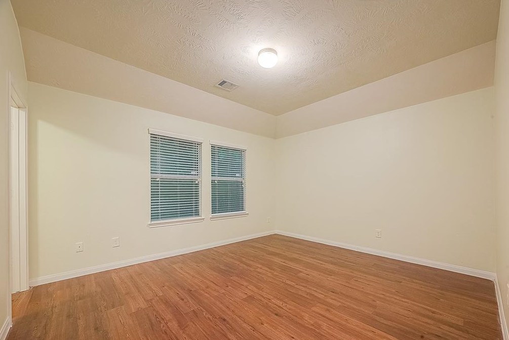 22258 Queenbury Hl Dr, Houston TX  77073-5685 exterior