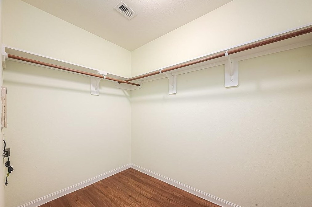 22258 Queenbury Hl Dr, Houston TX  77073-5685 exterior