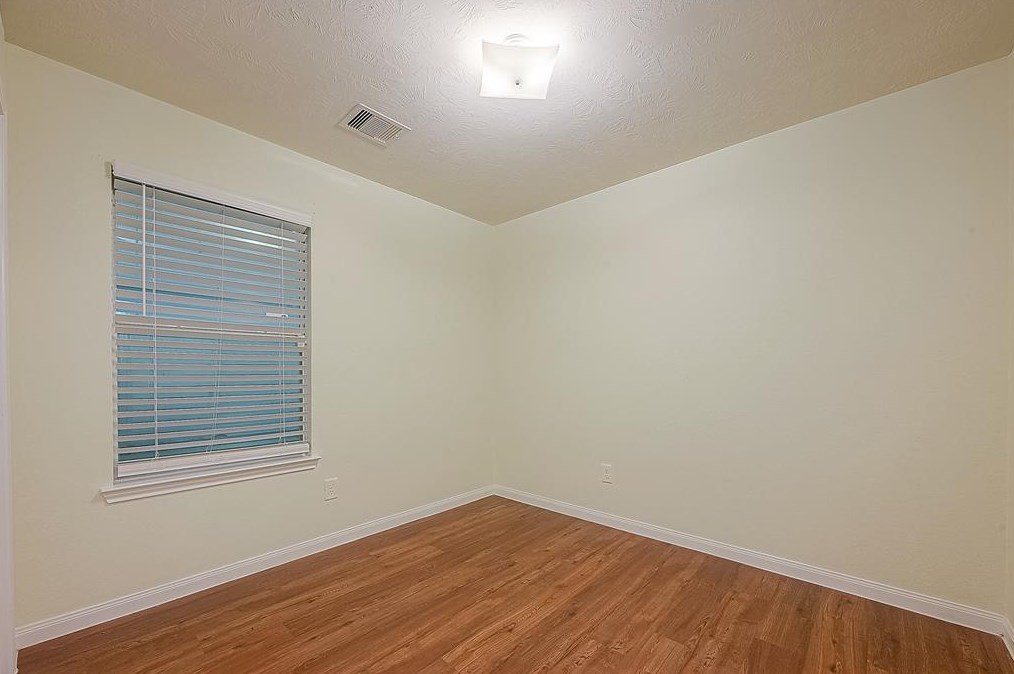 22258 Queenbury Hl Dr, Houston TX  77073-5685 exterior