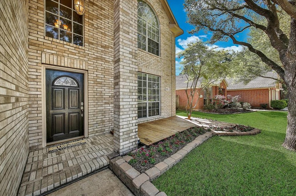5831 Sawyer Bend Ln, Spring TX  77379-2709 exterior