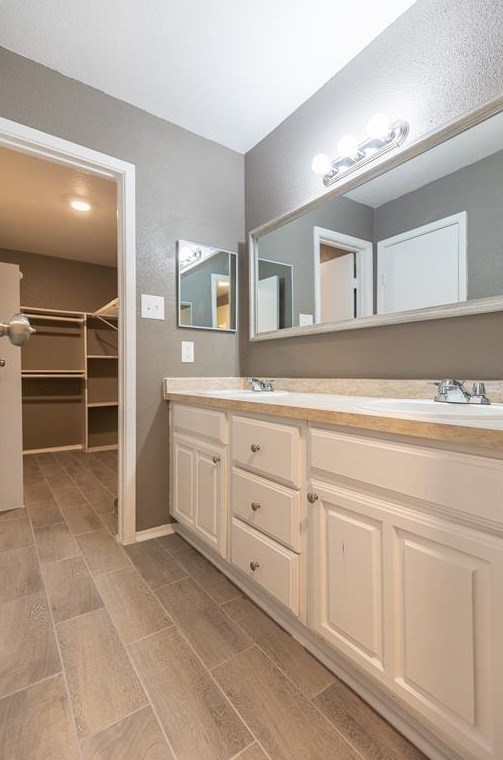 6001 Reims Rd, Houston TX  77036-3007 exterior