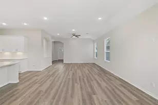 1005 Bonham St, Columbus, TX 78934 - Photo 7