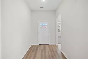 1005 Bonham St, Columbus, TX 78934 - Photo 3