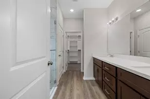 1005 Bonham St, Columbus, TX 78934 - Photo 9