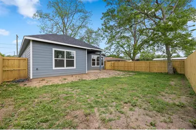 1005 Bonham Street, Columbus, TX 78934 - Photo 17