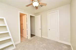 5525 Petty St, Houston, TX 77007 - Photo 9