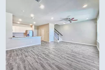 8002 Scanlan Trace, Missouri City, TX 77459 - Photo 3